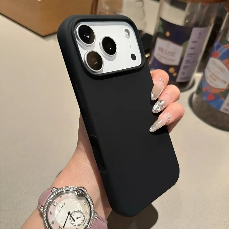 Liquid Silicone Magnetic Phone Case - غطاء هاتف أنيق من السيليكون السائل