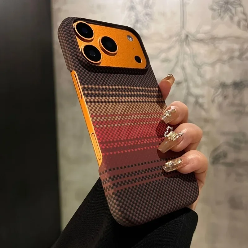 غطاء حماية فاخر من ألياف الكرب - مراجعة Matte Hard Pc Back Case وسعره