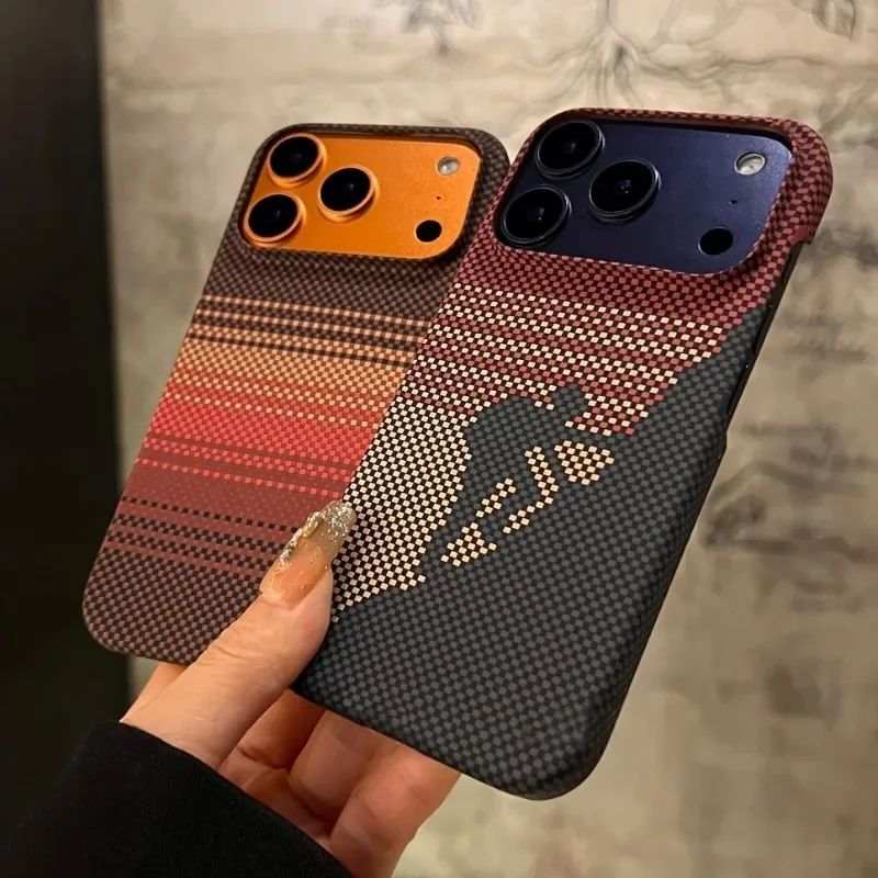 غطاء حماية فاخر من ألياف الكرب - مراجعة Matte Hard Pc Back Case وسعره